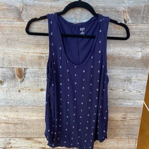 Gap tank top size medium